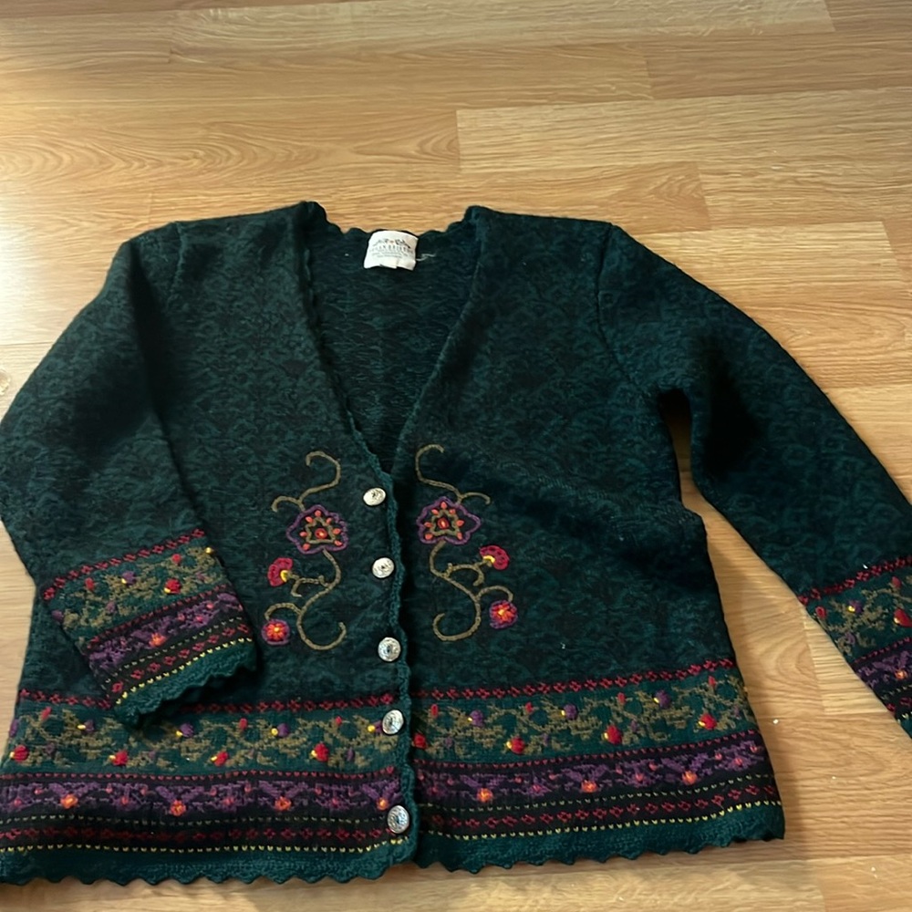 Vintage 90’s Susan Bristol Hand Embroidered 100% Wool sweater